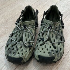 Merrell Hydromoc Cage AT In Olive Green